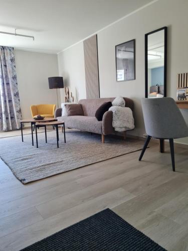 Deluxe Double Room (2 Adults + 1 Child)