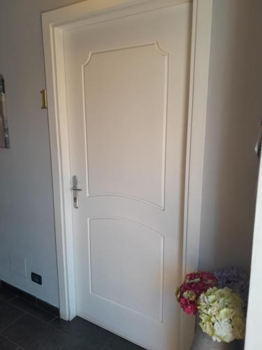 "B&B Sans egal", con camere private e appartamenti al piano terra a Biella zona stazione