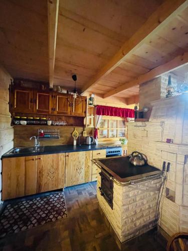 virtuve, Bacówka u Bobika (Bacowka u Bobika) in Ostrowsko