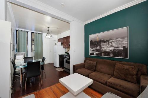 Near Time Square Cozy 2br In Nyc in New York, USA