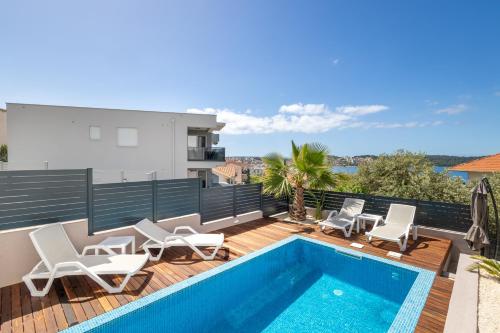 Adriatic Garden Apartments 2