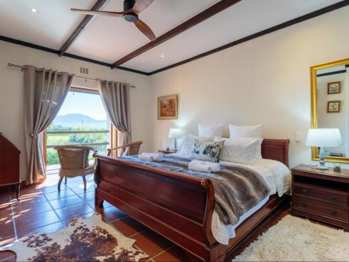 3 queen beds