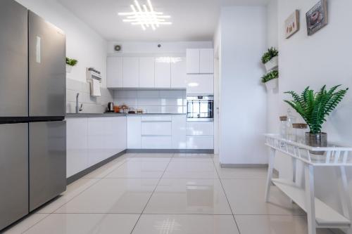 Isrentals Haneviim - ApartHotel In City Center - image 4