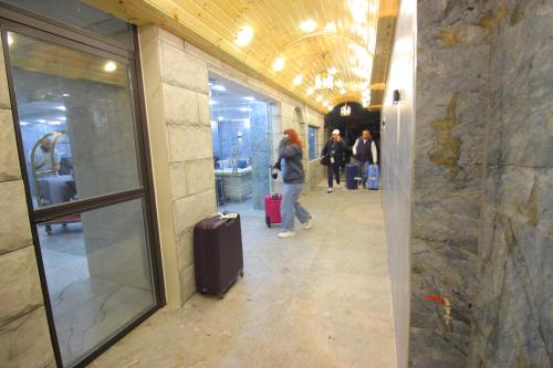 Beirut Hotel 2 New - image 4