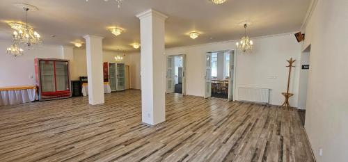 Zamecky Hotel Lednice - main image