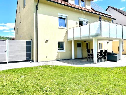 Stilvolles Designappartment mit Terasse & Garten im idylischem Bindlach in 賓德拉赫