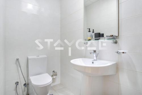 Staycae Holiday Homes - Dunya - image 9