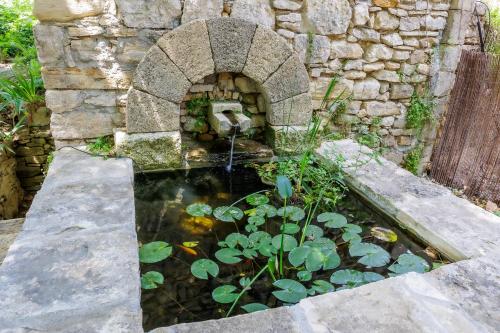 Charmant mas provençal avec piscine proche Forcalquier