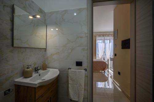 Ванна кімната, B&B Miraville in Коліано