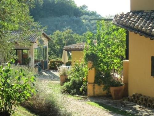 Ferienwohnung in Spoleto mit Garten, Grill und Terrasse