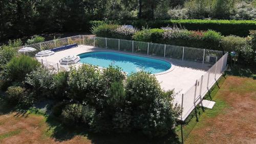 Domaine du grand roc- Gîte 1-La mésange (Domaine du grand roc- Gite 1-La mesange) in Saint-Saud-Lacoussiere