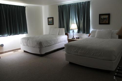 American Host Inn - image 9
