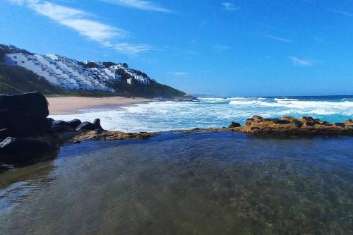 Front Row - Santorini Estate, Ballito - Family Only, Ballito (foto 7)