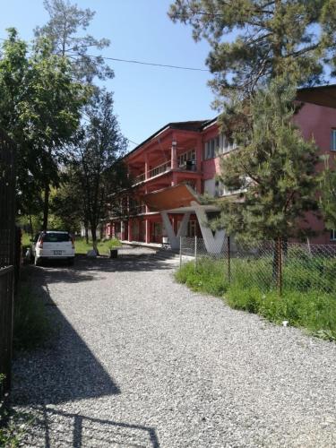 . Hotel Ketmen Tobo