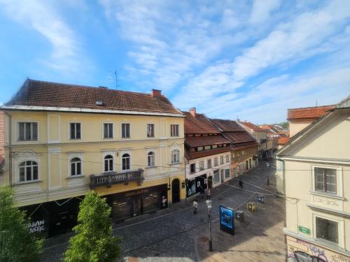 Elegant Teo Apartment TourAs in Ljubljana Old Town, Lublaň (fotografie 2)