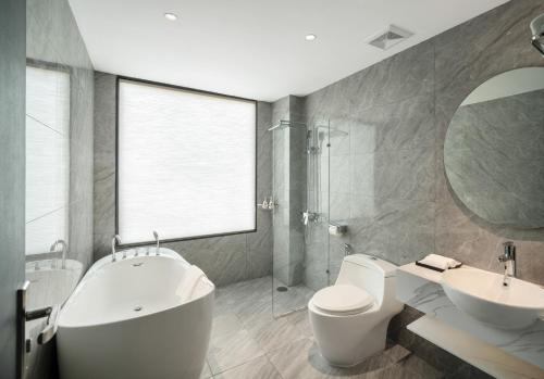 room detail thumbnail 2