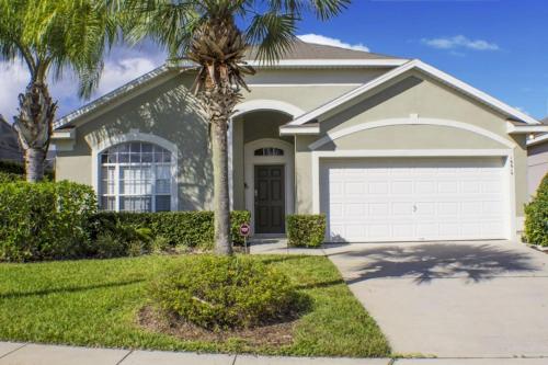 Glenbrook Pool Home 4 Bed 3 Bath in Orlando, USA
