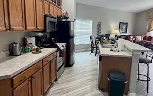 Glenbrook Pool Home 4 Bed 3 Bath in Orlando, USA