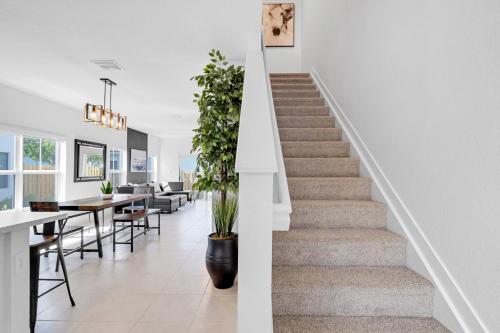 The Perfect Stay in Florida City, USA