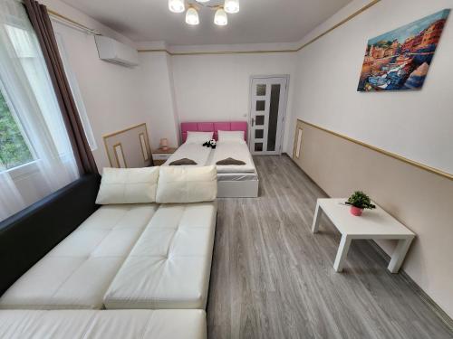 luxury two bedroom Crown Apartament - Apartment - Pravets