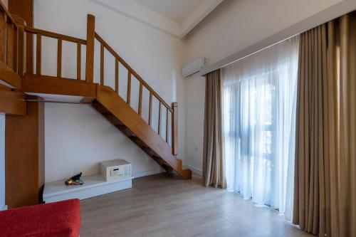 Superior Double Room image 7