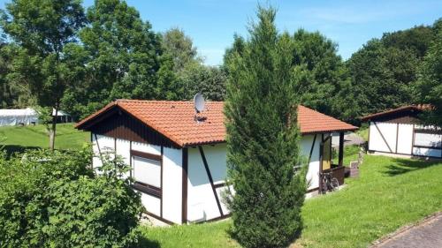 Gemütliches Ferienhaus Bungalow SixtyTwo in Dipperz-Dörmbach