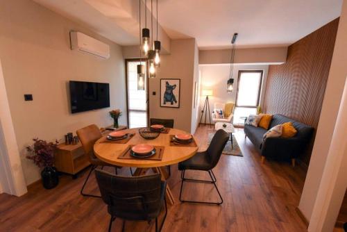 Shared lounge/TV area, Апартамент за гости Асеновец in Asenovgrad