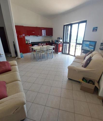 Captivating 3-Bed Apartment in Joppolo