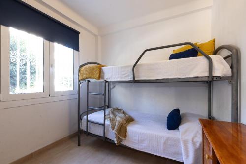 UHC LA CUMBRE APARTMENTS - image 4