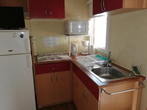 CAMPING 3* ! PROGHE DES GORGES DU VERDON ET LAC DE STE CROIX 04500 ! TOUT EQUIPE ! CHAMPS DE LAVANDE in Sainte-Croix-du-Verdon