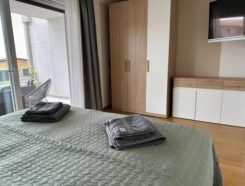 Villa Mona-Haus mit Privatpool in Novigrad mit Meerblick, privatem Parkplatz und Wallbox