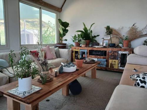 Eco house on the mountain in เมนาฮามิยา