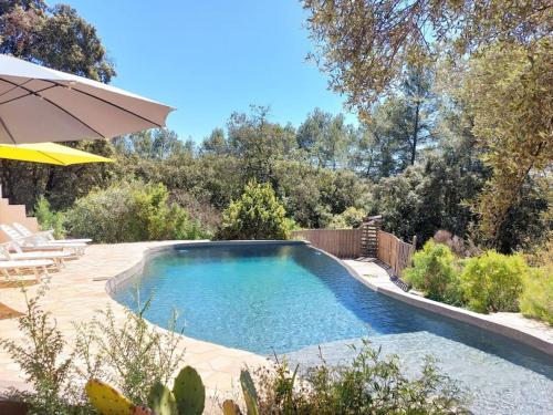 Domaine de rêve : Villas, Piscine proche de Hyères gîte à louer L'Aubreguière