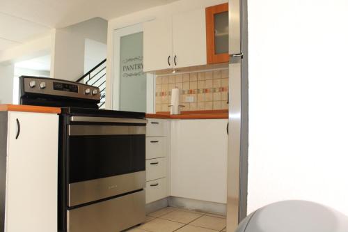 Vacation home near SJU Airport in Carolina