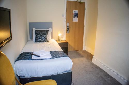 1 twin bed