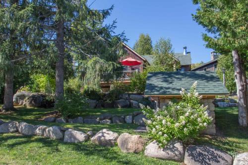Lovely Lakeview Cabin Minutes to Main Street! in Lake Placid, USA