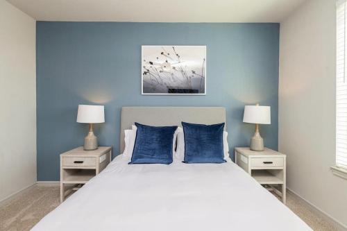 Landing at The Henry - 1 Bedroom in Northwest Charlotte in Charlotte, USA