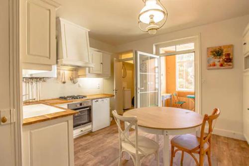 L'Elégante - maison de ville avec jardin (L'Elegante - maison de ville avec jardin) in ฟิแฌค