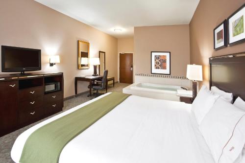 Holiday Inn Express Hotel & Suites Van Wert, an IHG Hotel