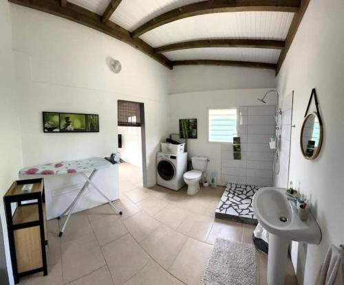 Vannas istaba, Nice house in Lamentin