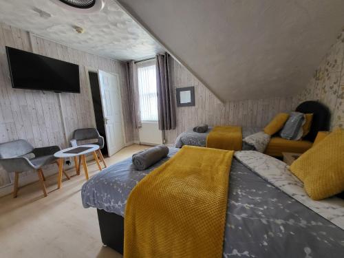 2 twin beds