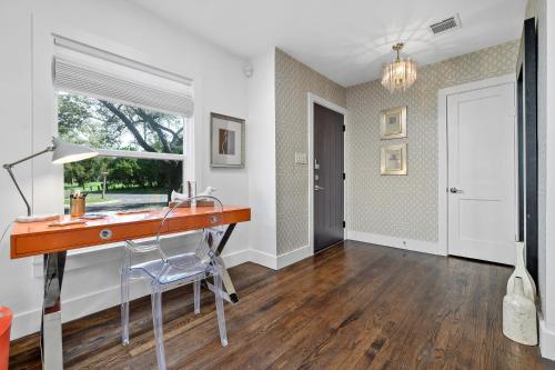 Bowman Bungalow in Austin, USA