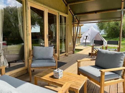 Wheatfields Luxury Glamping in Tenterden