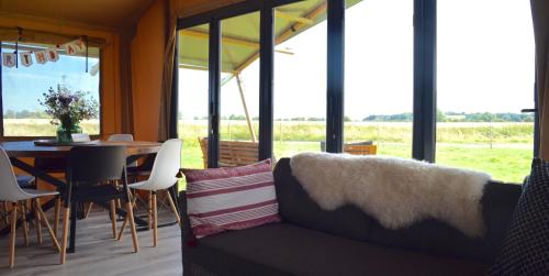 Wheatfields Luxury Glamping in Tenterden