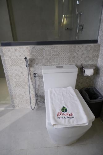 화장실, D'more Kuakata Hotel & Resort in 쿠아카타