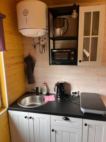 Konyha, Katase Tiny House, Secluded Beachfront Cabin on Lake Peipus in Kauksi
