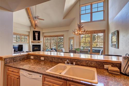 Corral 304W by Great Western Lodging in Breckenridge, USA