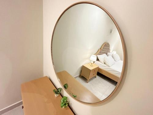 Luxury 1-Bed Apt Modern & Spacious - main image