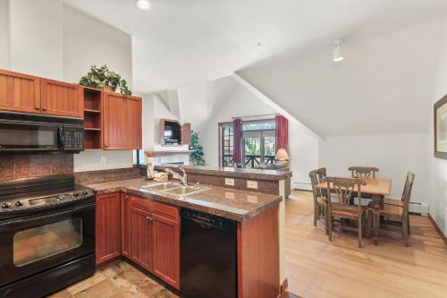 Main Street Station 2402 by Great Western Lodging in Breckenridge, USA