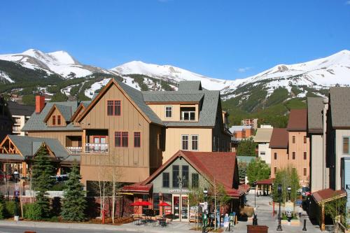 Main Street Station 1503 by Great Western Lodging in Warrior's Mark